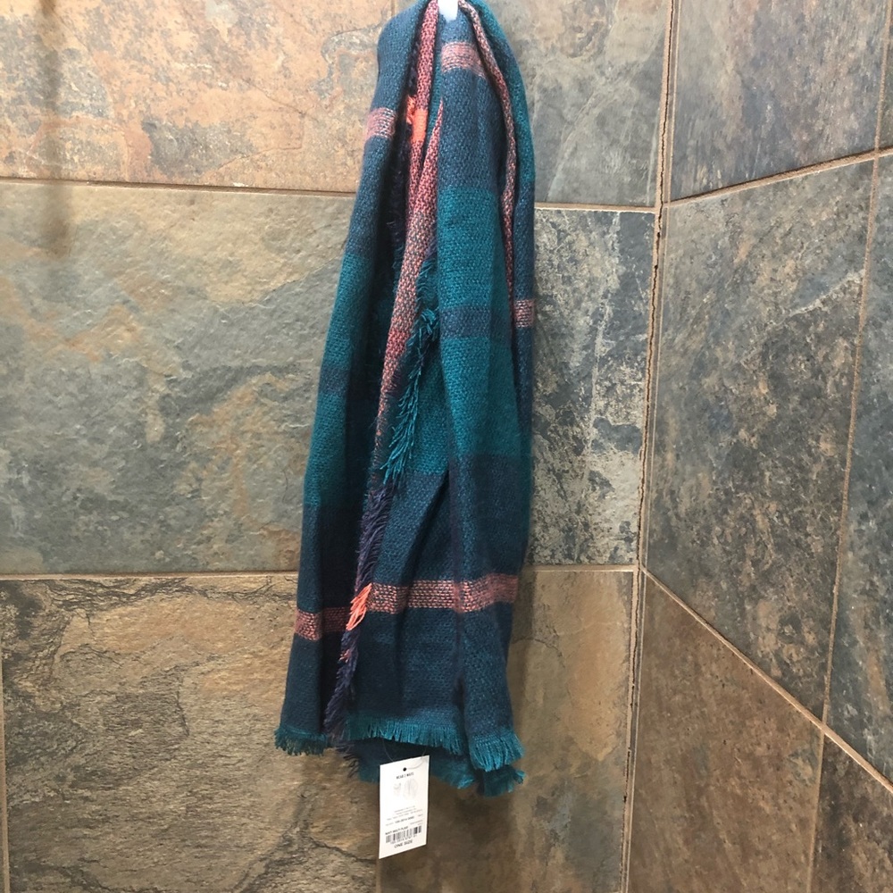 Scarf - Picture 3 of 3